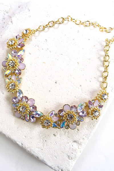 Rhinestones and chunky necklace | 510180300