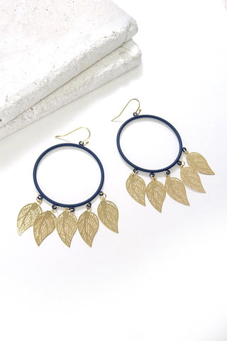 Filigree leaf earring | 260394457