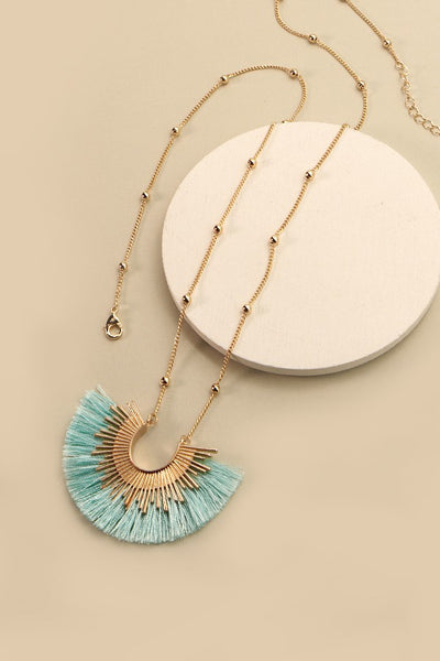 SUNBURST FRINGE TASSEL PENDANT NECKLACE | 31N03000