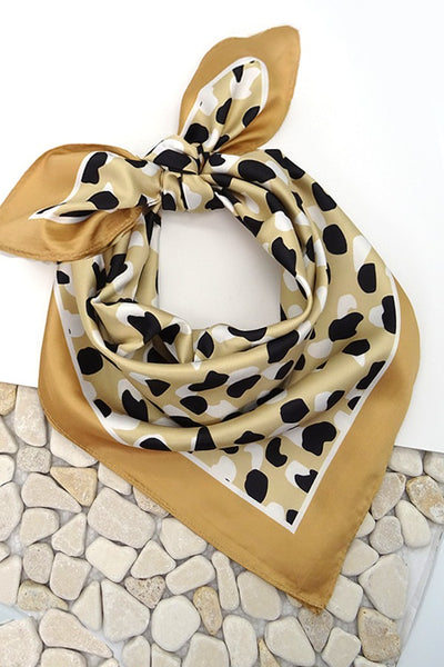 COLOR BLOCKED SILKY FEEL BANDANA SCARF | 21SC348