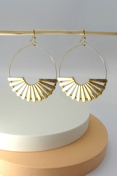 WORN GOLD OR SILVER FAN WIRE HOOP EARRING | 21E1303