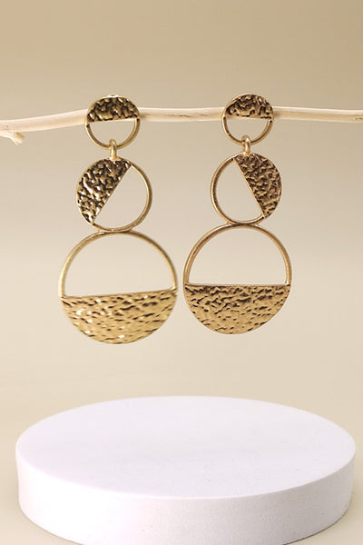 HAMMERED GEO LINEAR EARRINGS | 31E21546