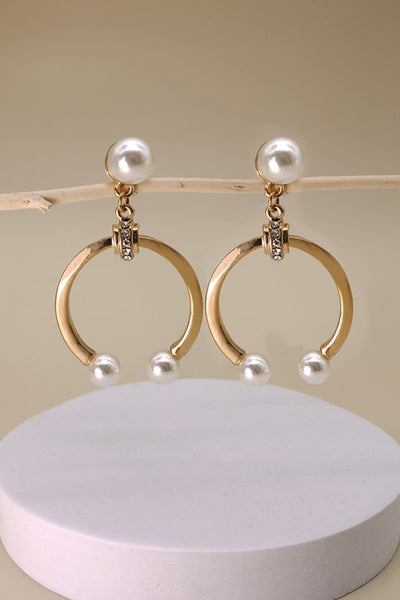 ELEVATED U SHAPE PEARL EARRINGS | 47E13754