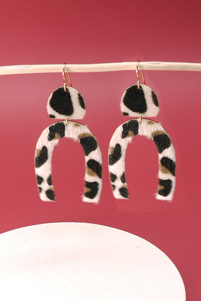 ANIMAL PRINT U SHAPE EARRINGS | 31E21635