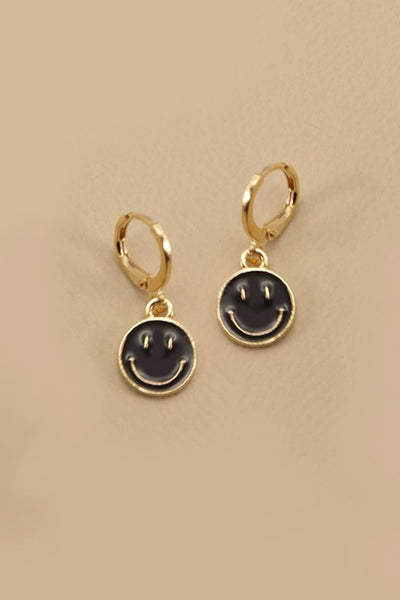 MINI SMILEY ENAMEL HUGGIE HOOP EARRINGS | 40E223