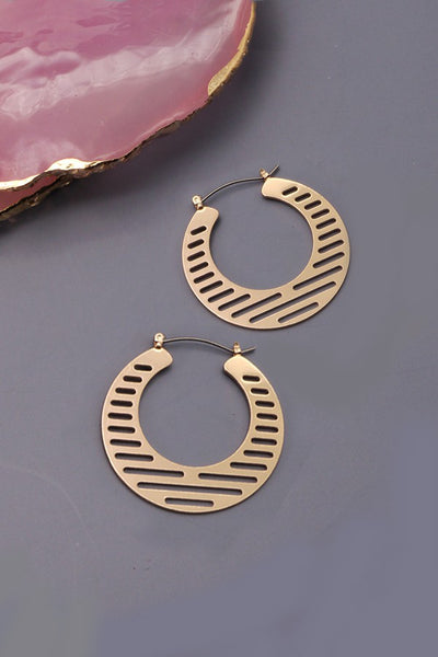 CUPOUT STRIPE FLAT HOOP EARRINGS | 31E22578