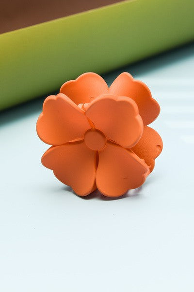 MATTE FLOWER HAIR CLAW CLIPS | 40H466