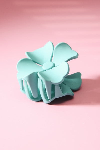 MATTE FLOWER HAIR CLAW CLIPS | 40H466