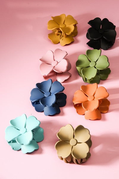 MATTE FLOWER HAIR CLAW CLIPS | 40H466