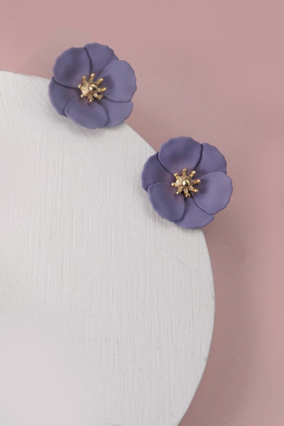 MATTE SOFT FLOWER STUD EARRING | 51E2070924