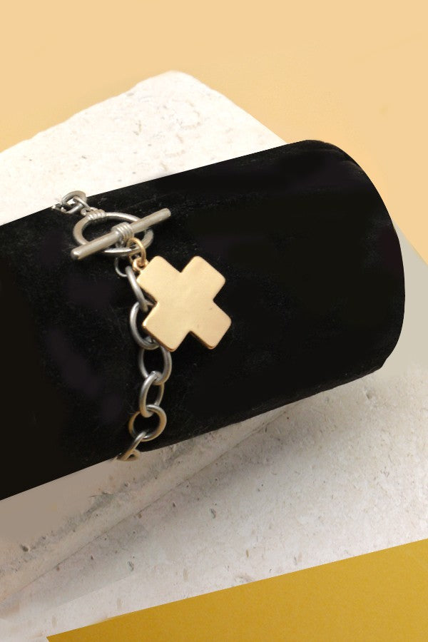 MATTE GOLD CROSS BRACELET | 52B2070903