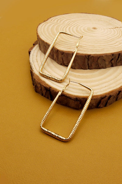 ETCHED RECTANGLE HOOP EARRINGS | 51E2062578