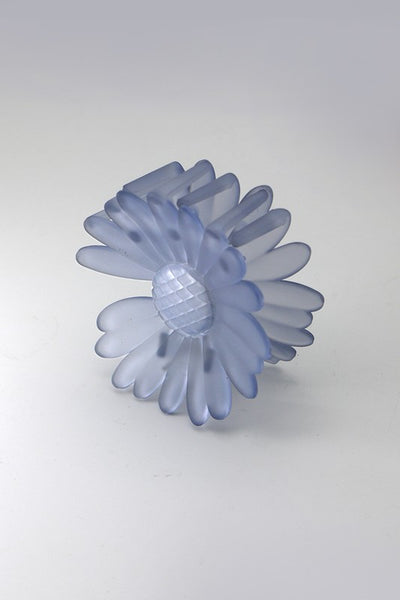 FROSTED TRANSLUCENT FLOWER HAIR CLAW CLIPS | 40H488