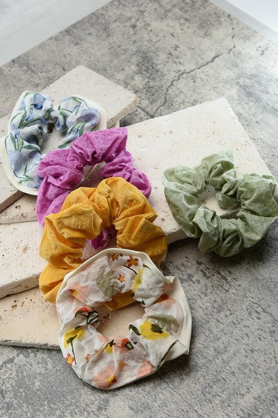 SIGNATURE  SOFTEST SCRUNCHIES | 41H01