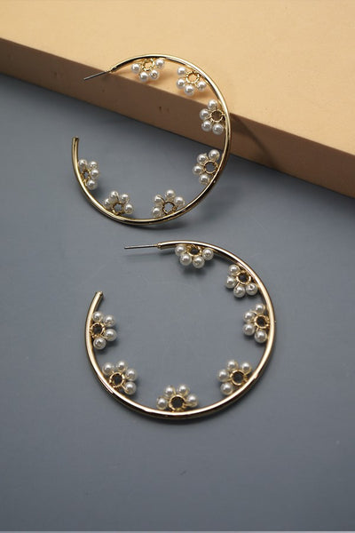 PEARL FLOWER WIRED HOOP EARRINGS | 52E2081924