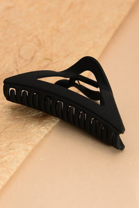 EXTRA LARGE CURVED TRIANGLE HAIR CLAW CLIPS | 40H515