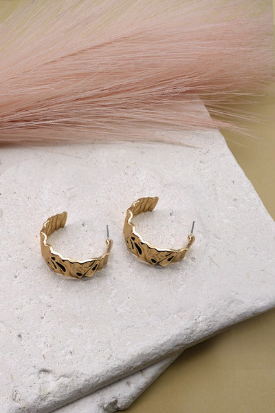 TRENDY RIBBED HOOPE EARRINGS | 31E23053