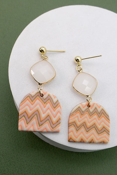 CHEVRON FACETED POST POLYMER CLAY EARRINGS | 40E260