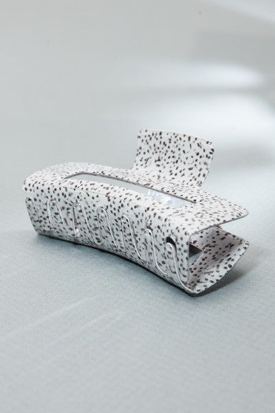 JUMBO RECTANGLE SPECKLED HAIR CLAW CLIP | 40H519