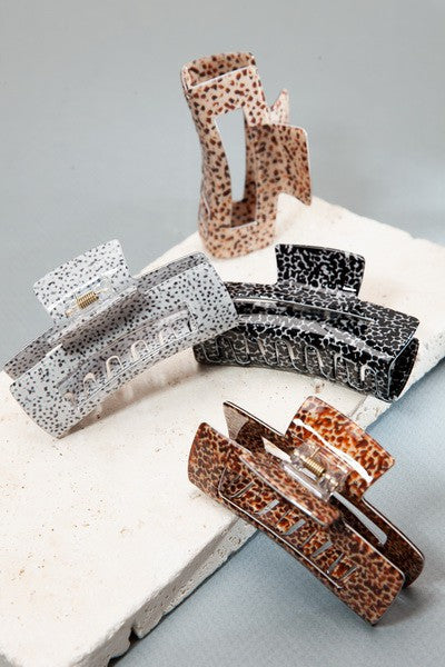 JUMBO RECTANGLE SPECKLED HAIR CLAW CLIP | 40H519