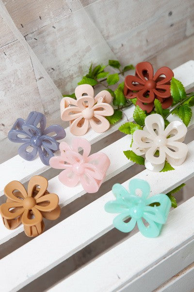 OPEN FLOWER HAIR CLAW CLIPS | 40H548