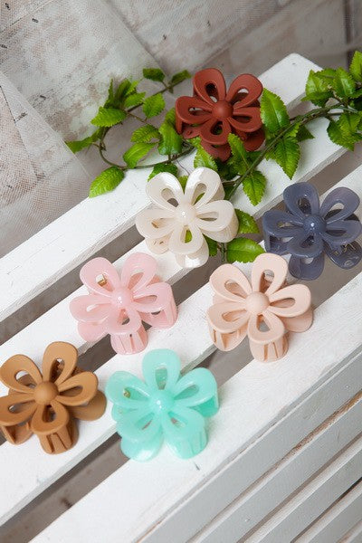 OPEN FLOWER HAIR CLAW CLIPS | 40H548