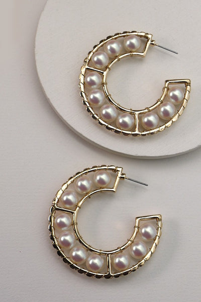 FASHION FORWARD PEARL  HOOP EARRINGS | 10E2110929