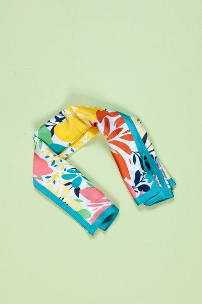 FLOWER PRINT SILKY FEELING BANDANA SCARF  | 21SC390