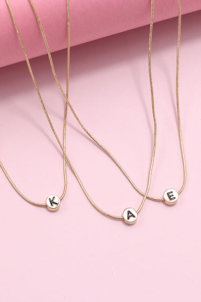 ROUND SNAKE CHAIN INITIAL NECKLACE | 31N22405