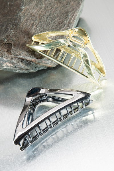 METALLIC CASTING CURVED TRIANGLE HAIR CLAW CLIPS | 40H552