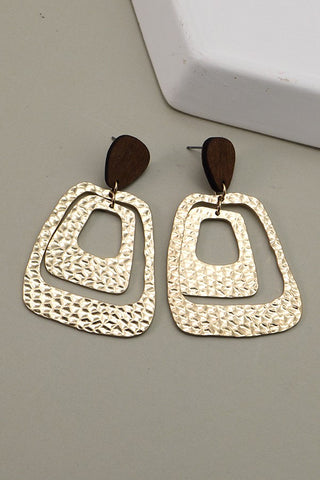 DOUBLE HAMMERED CUTOUT DROP WOOD POST EARRINGS | 80E016