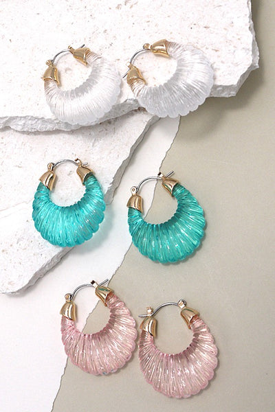 ACRYLIC SEASHELL SHAPE HOOP EARRINGS | 10E3010917