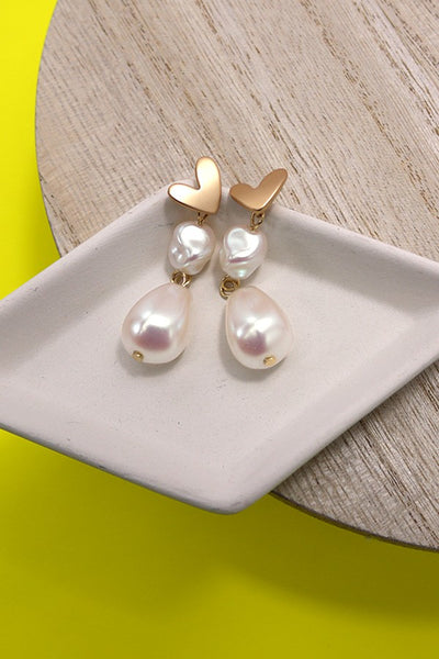 PEARL DROP HEART POST EARRINGS | 10E3010611