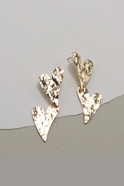 HAMMERED DOUBLE HEART DROP EARRINGS | 10E3010625