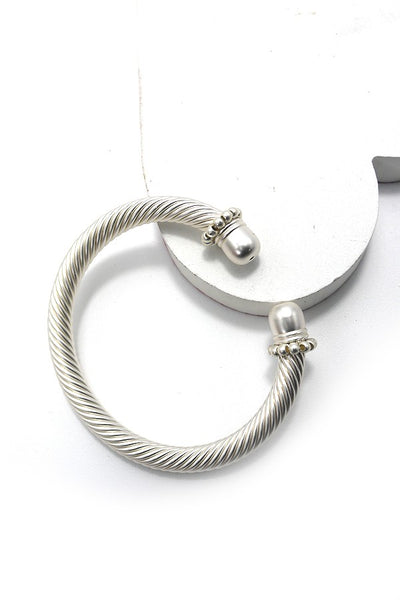 CABLE STONE TEXTURED TUBE CUFF BRACELET | 10B3021005