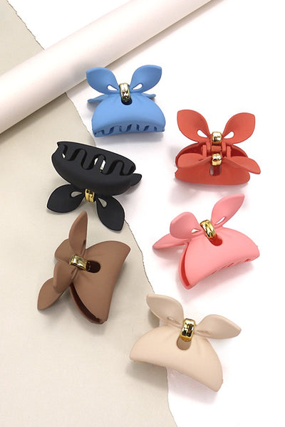 MATTE BOW HAIR CLAW CLIPS | 40H590