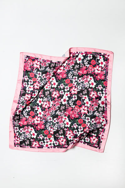 FLOWER PRINT SILKY FEELING BANDANA SCARF | 21SC395