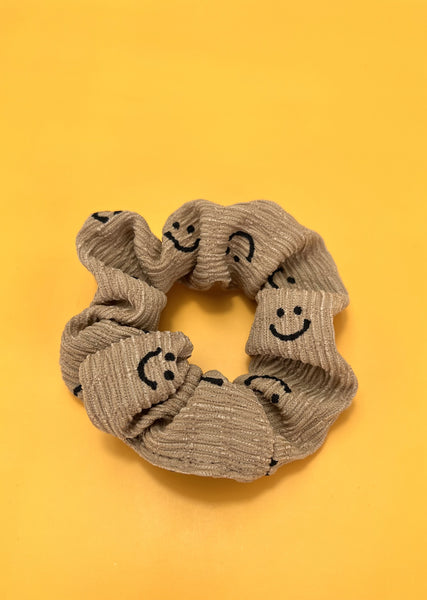 SOFT SMILEY HAIR SCRUNCHES |40S712