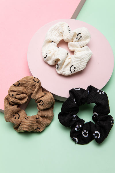 SOFT SMILEY HAIR SCRUNCHES |40S712