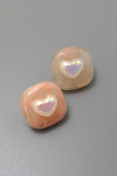 HOLOGRAM HEART ACRYLIC STUD EARRINGS | 80E847