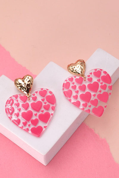 ACRYLIC HEART HAMMERED POST EARRINGS | 31E03599