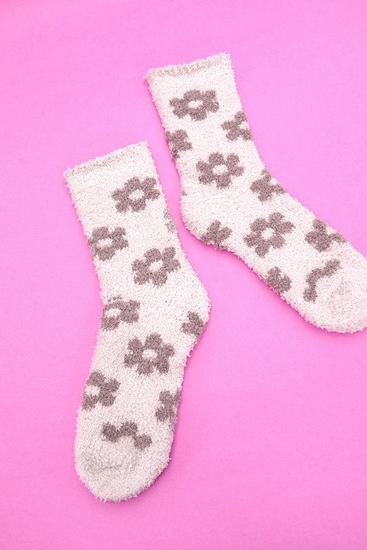 WARM CORAL FLEECE PLUSH DAISY FUZZY SOCKS | 40S02047