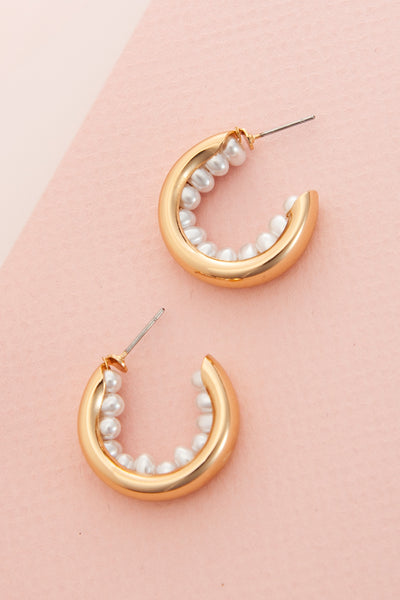 INNER PEARL HOOP EARRINGS | 10E3060161