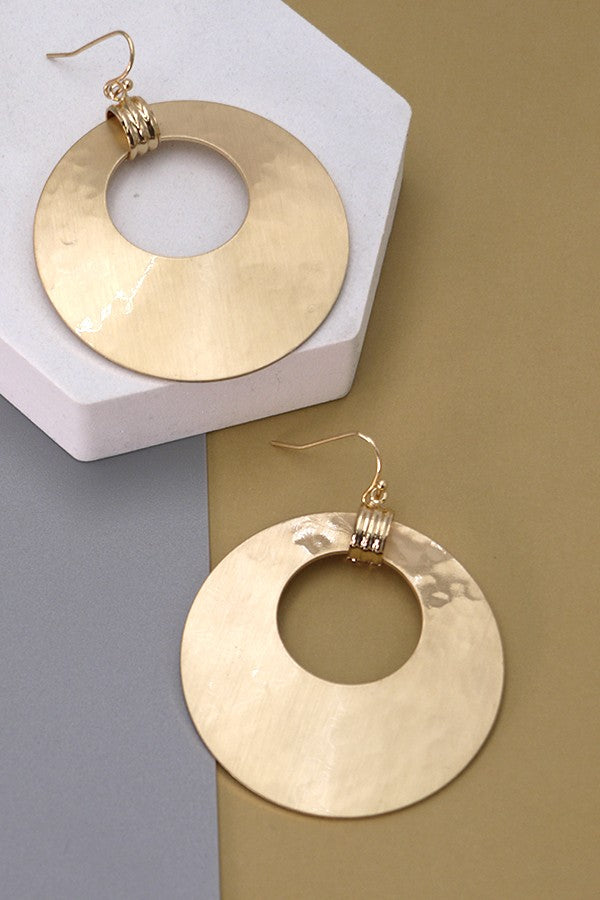 LUXURY HAMMERED DISC DROP EARRINGS | 10E3063003