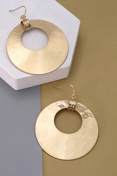 LUXURY HAMMERED DISC DROP EARRINGS | 10E3063003