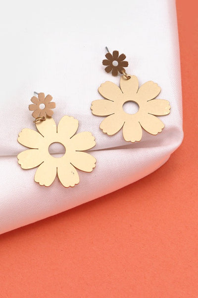 MATTE DAISY DOUBLE LAYER DROPE EARRINGS | 80E1220