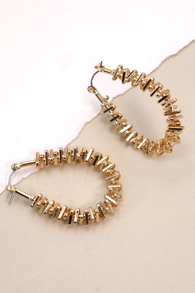 BAGUETTE STYLE GOLD HOOP EARRINGS | 80E1219