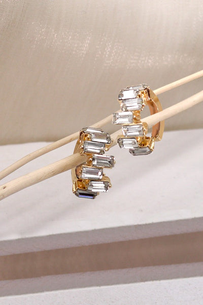 BAGUETTE HUGGIE EARRINGS | 31E03493