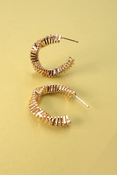 TWIST SPIRAL STAPLE TRIANGLE GEO HOOP EARRINGS | 80E1406