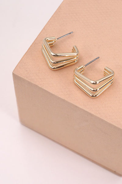 MINI SQUARE TRIPLE GEO HOOP HUGGGIE EARRINGS | 80E1601